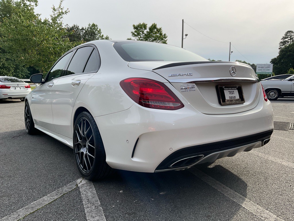 2017 Mercedes-Benz C-Class Image 7