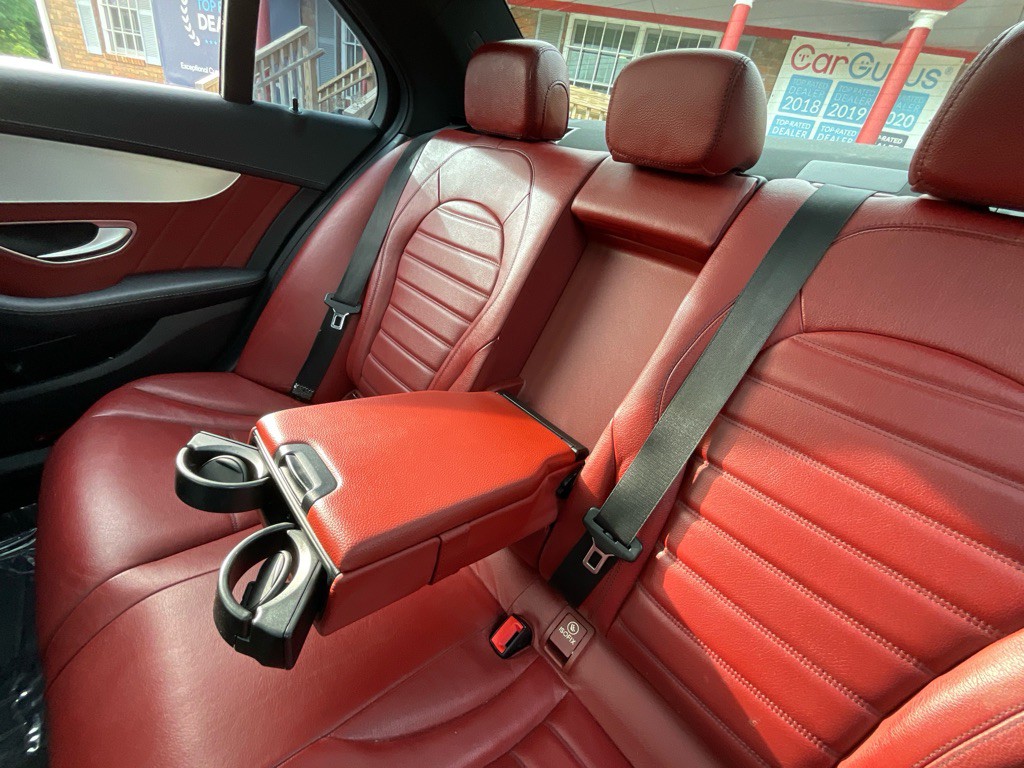 2017 Mercedes-Benz C-Class Image 36