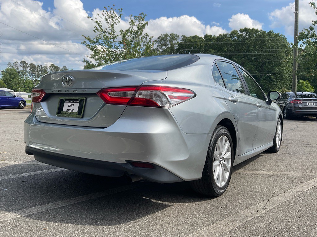 2018 Toyota Camry Image 5