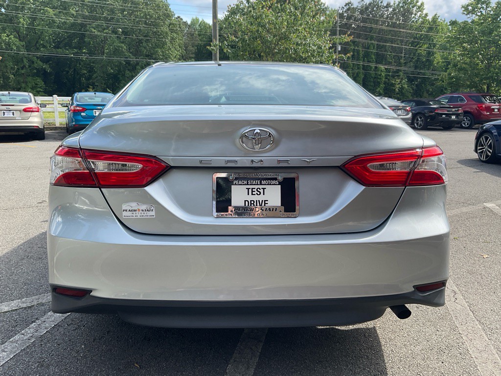 2018 Toyota Camry Image 6