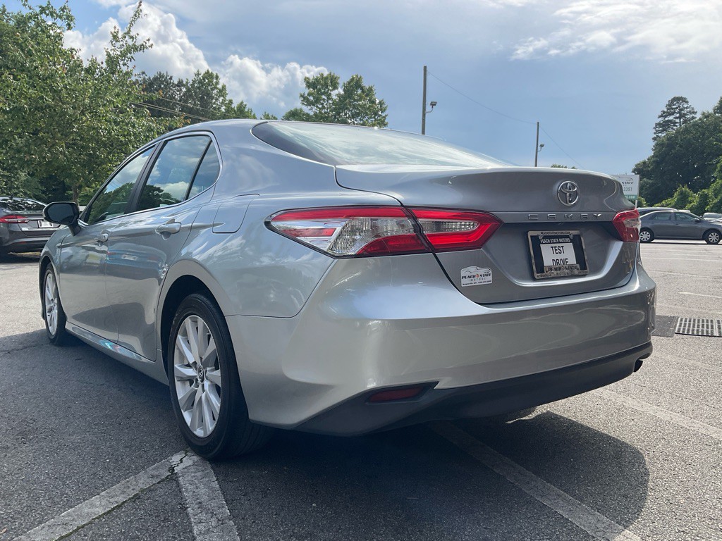 2018 Toyota Camry Image 7