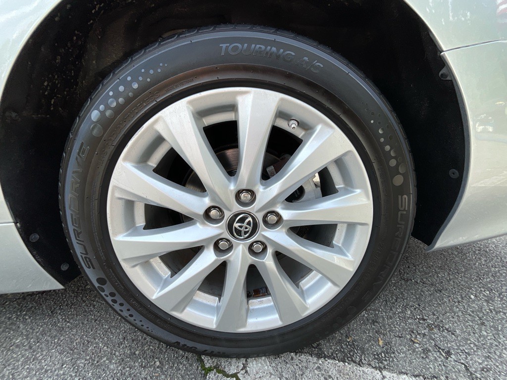 2018 Toyota Camry Image 11