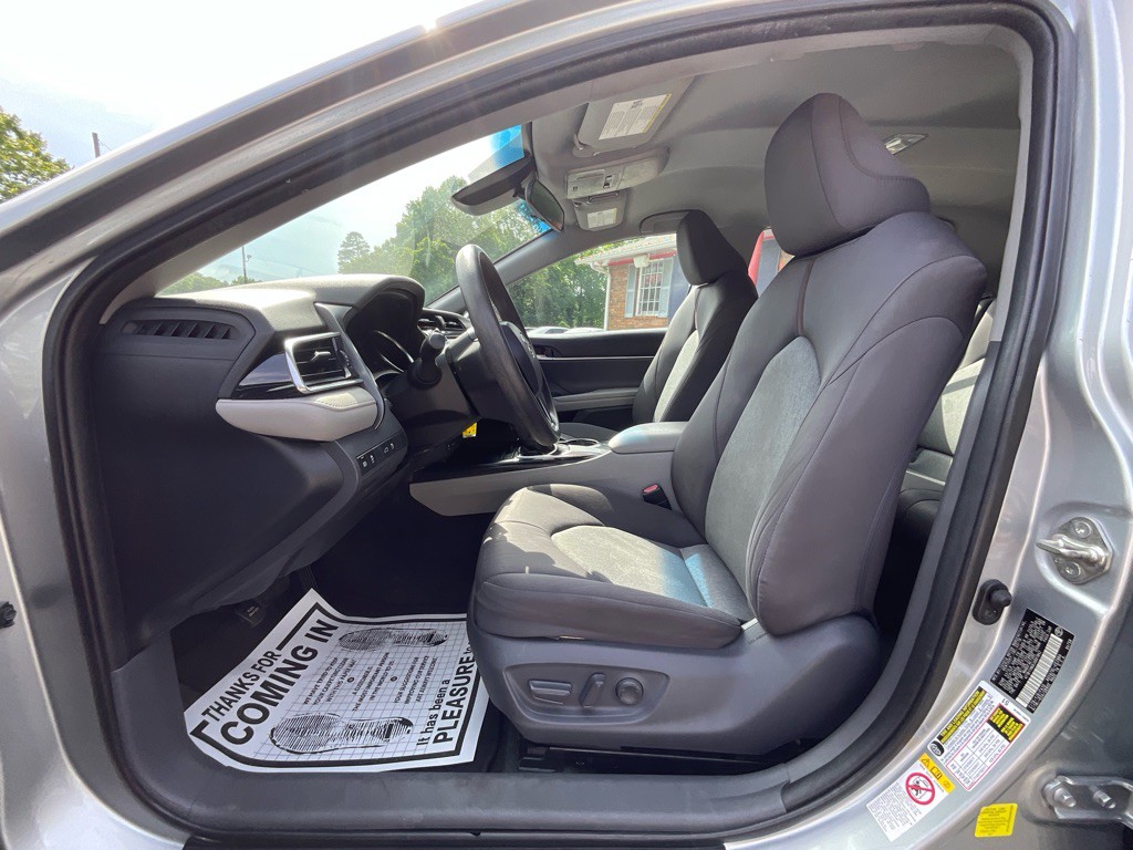 2018 Toyota Camry Image 13