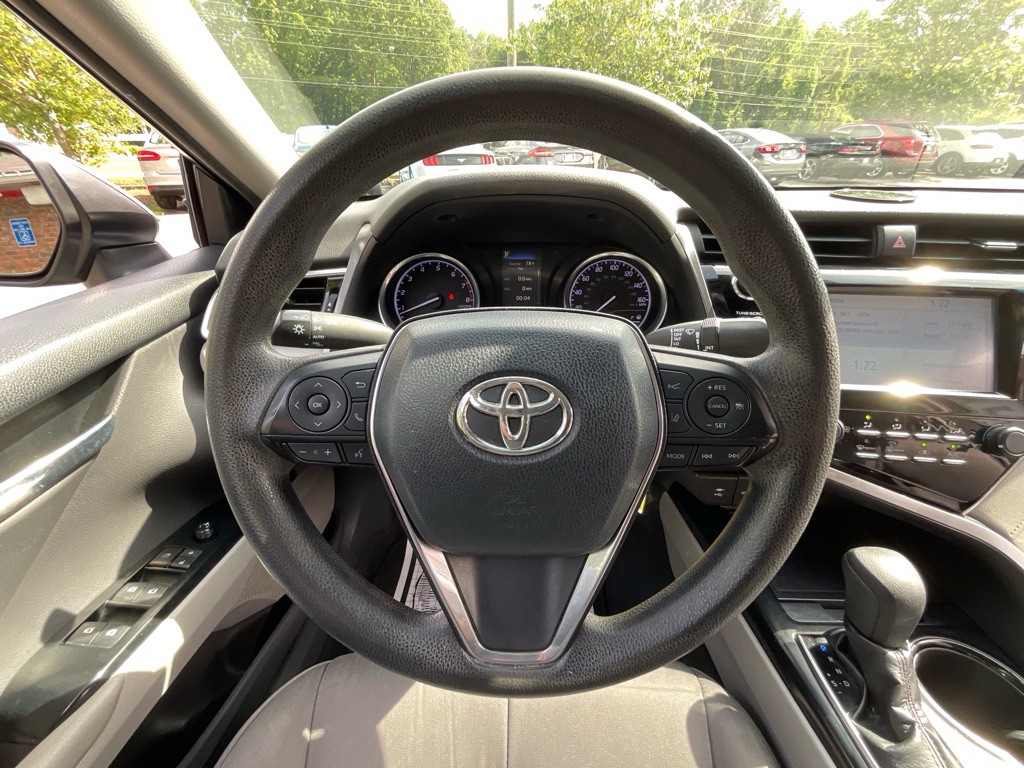 2018 Toyota Camry Image 22