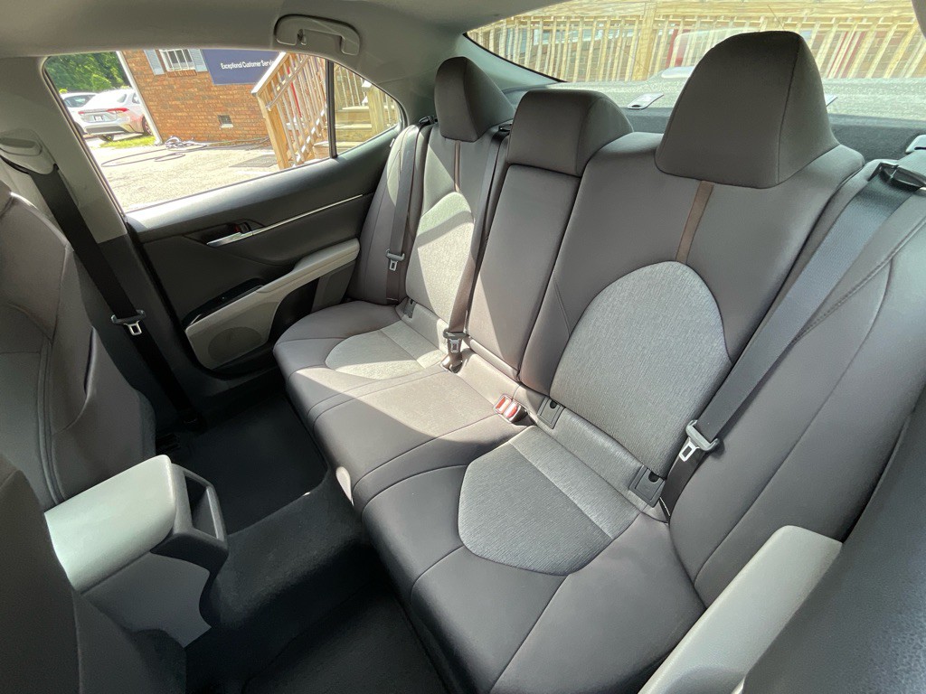2018 Toyota Camry Image 28