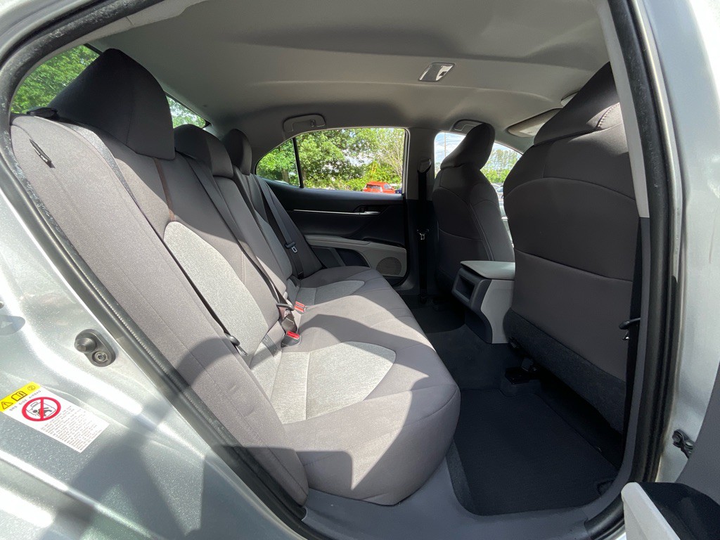 2018 Toyota Camry Image 29