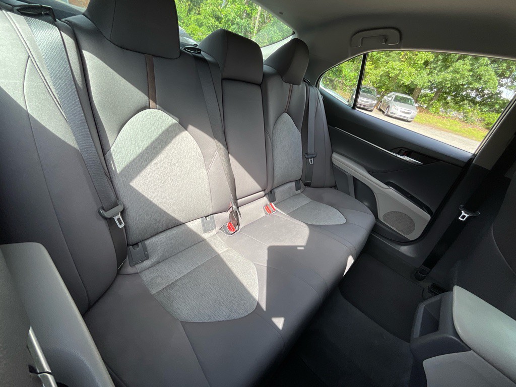 2018 Toyota Camry Image 31
