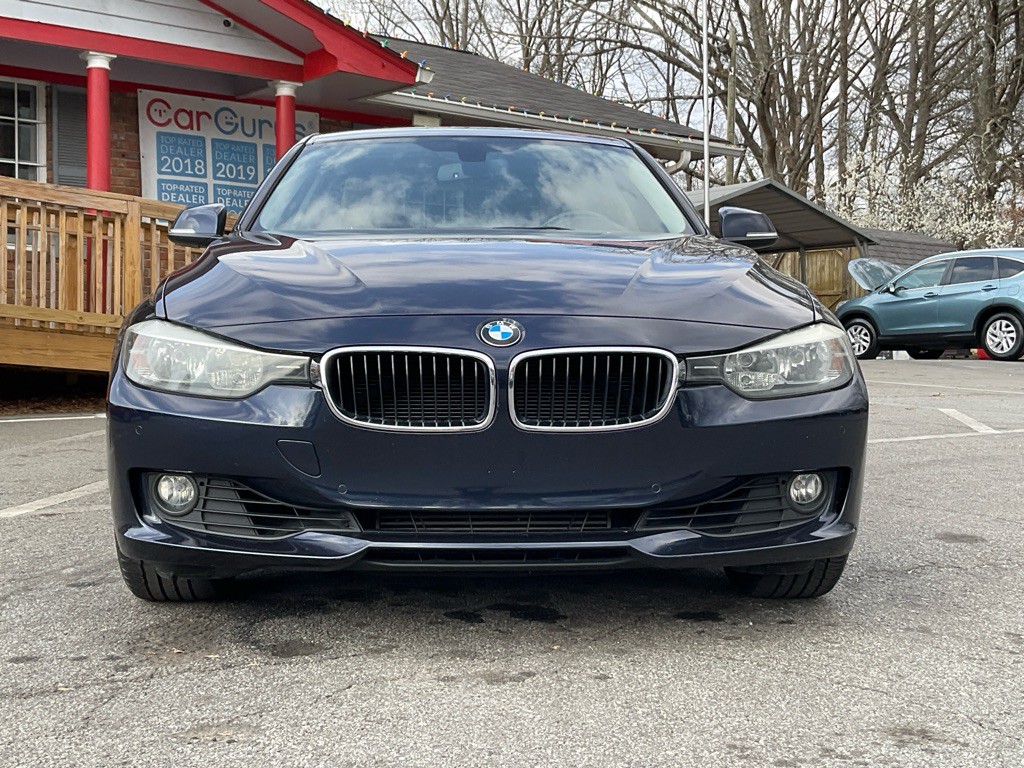 2015 BMW 3 Series Image 2