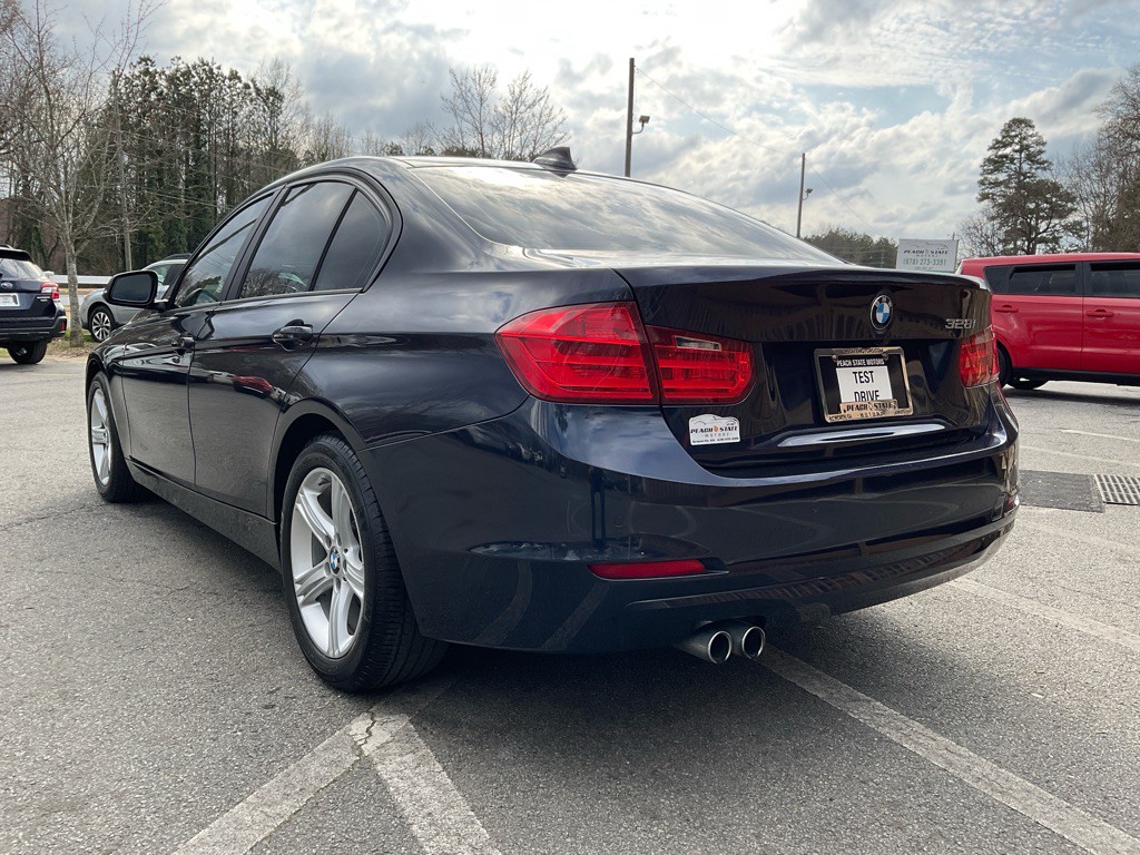 2015 BMW 3 Series Image 7