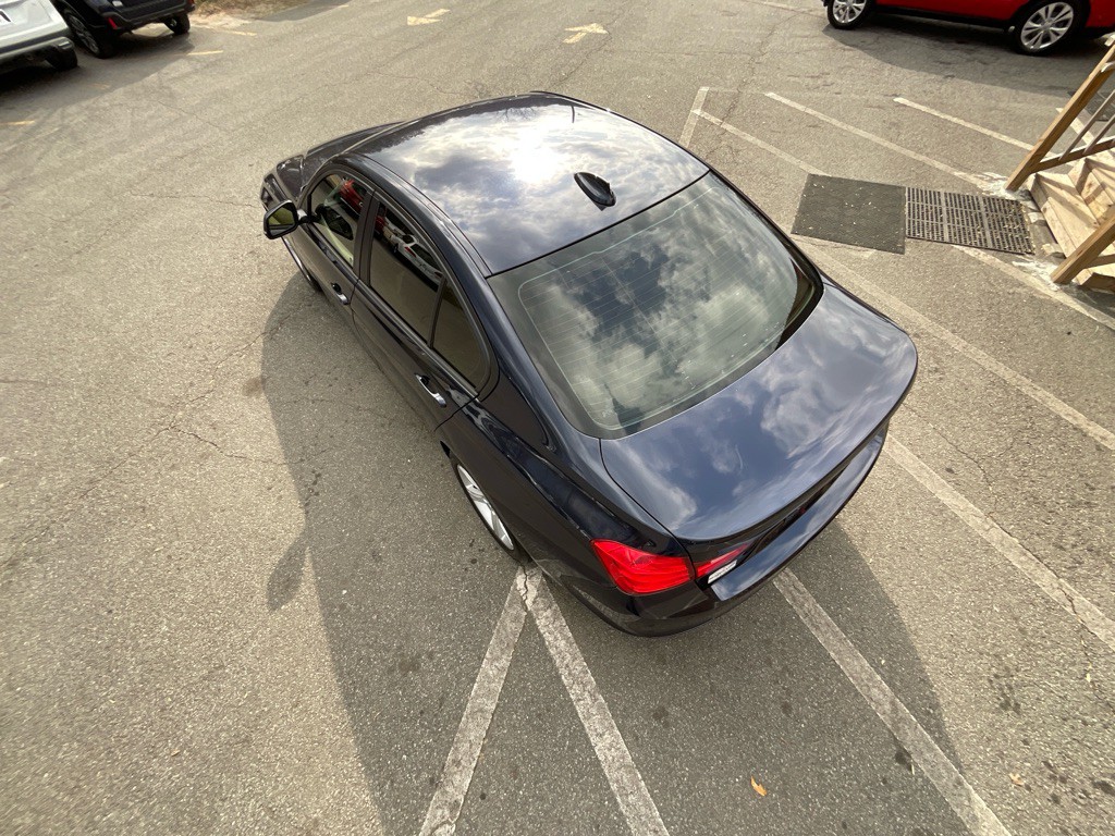 2015 BMW 3 Series Image 10
