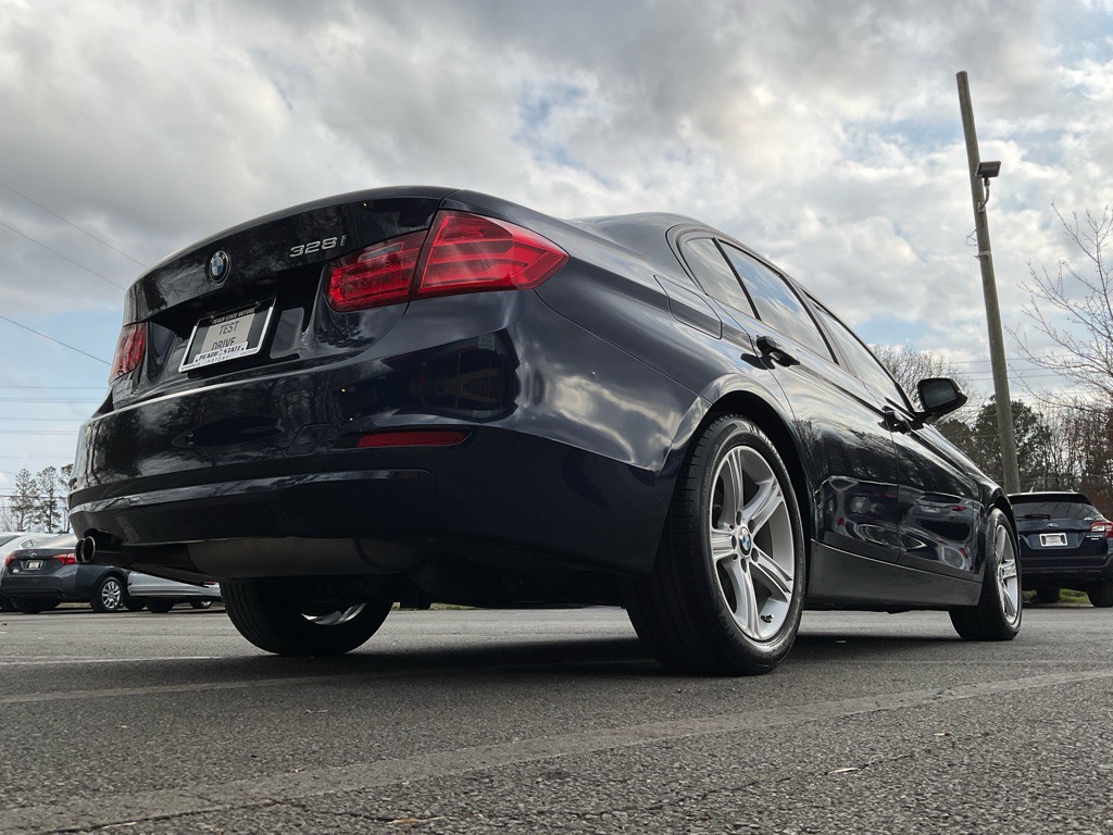 2015 BMW 3 Series Image 44