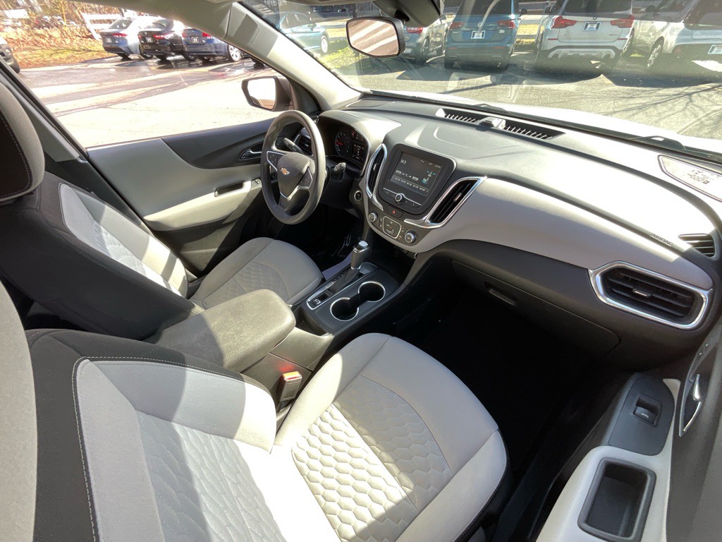 2018 Chevrolet Equinox Image 17