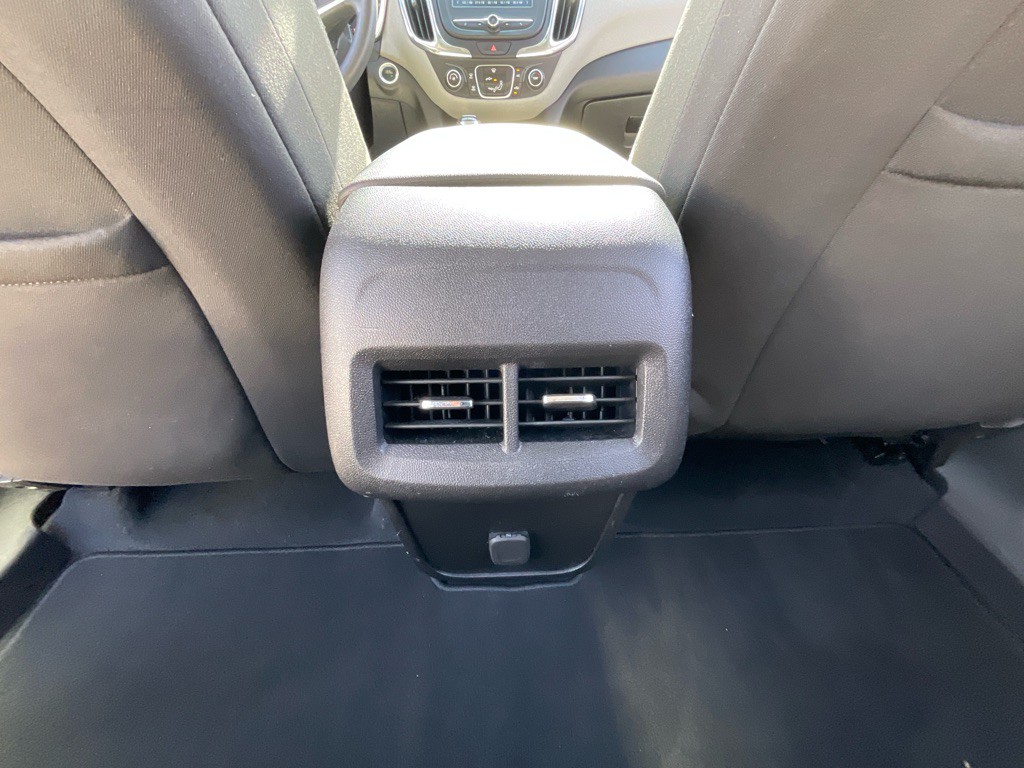 2018 Chevrolet Equinox Image 33