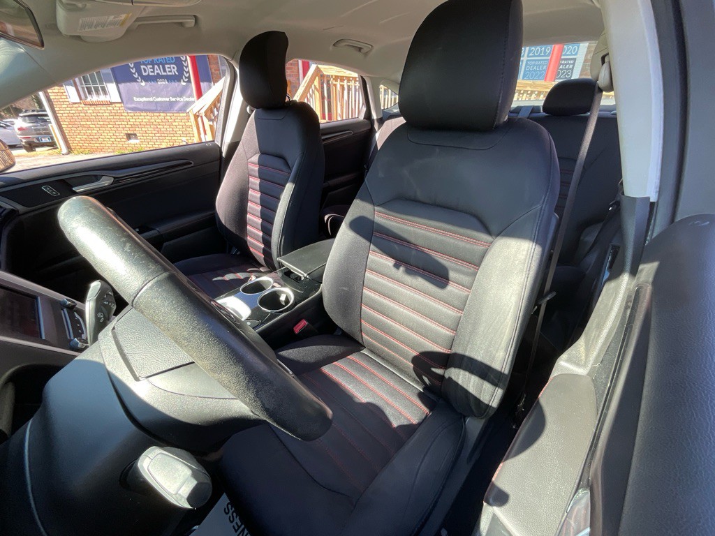 2013 Ford Fusion Image 16