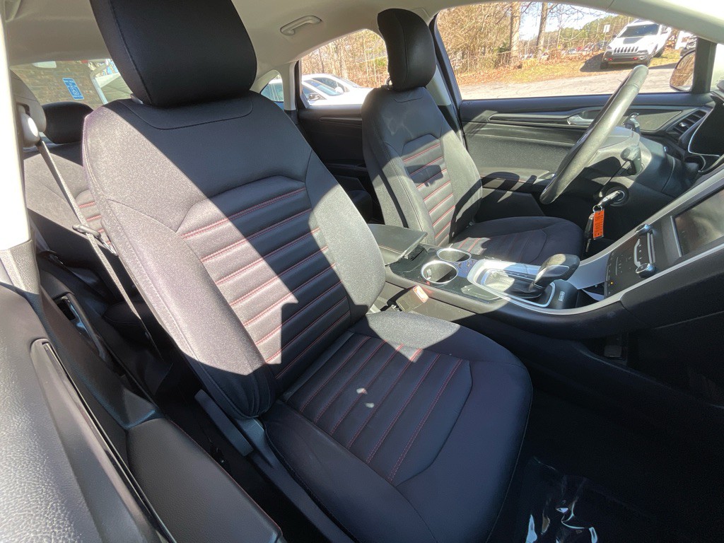 2013 Ford Fusion Image 19
