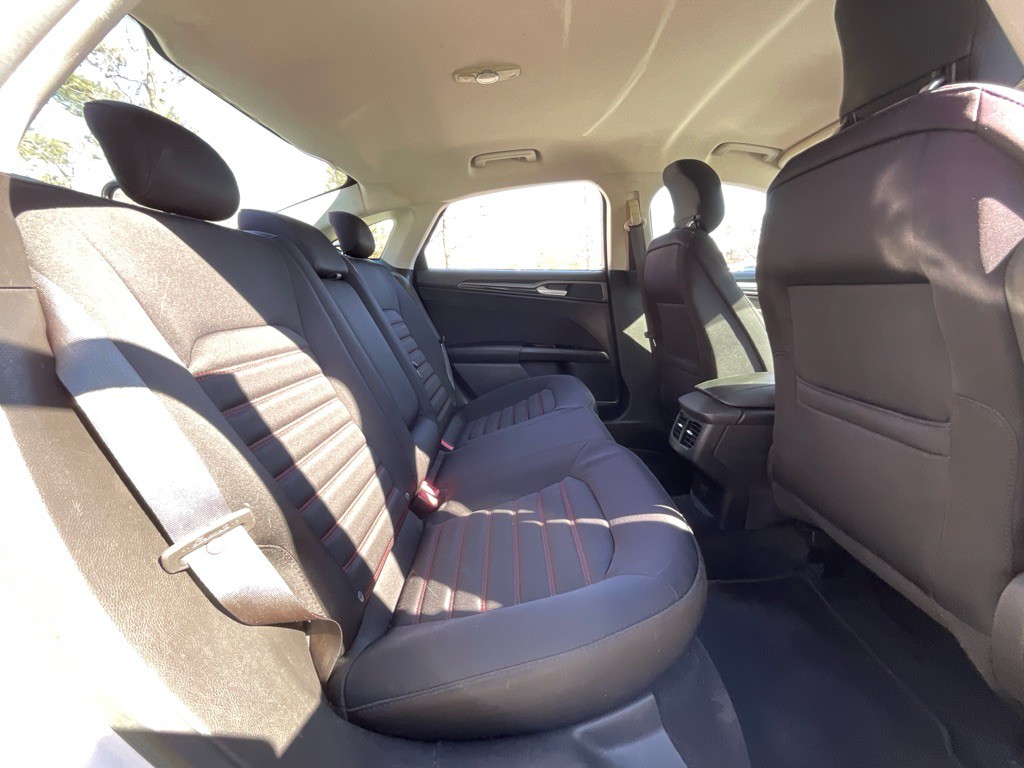 2013 Ford Fusion Image 28