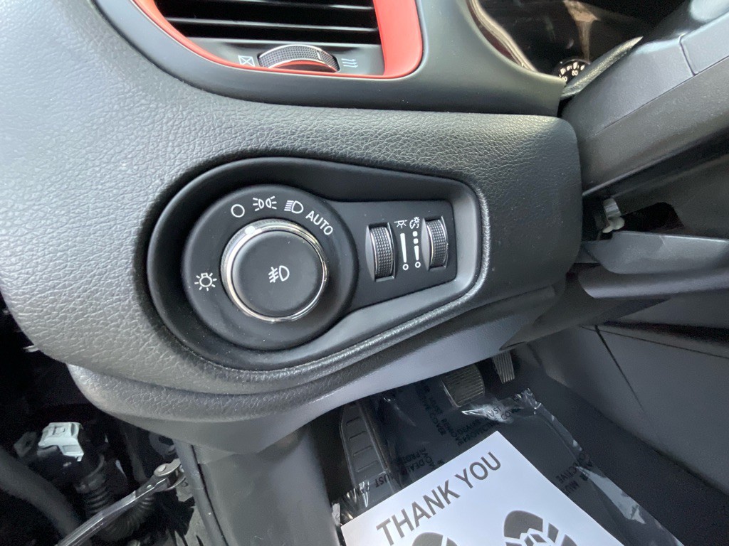 2020 Jeep Renegade Image 39
