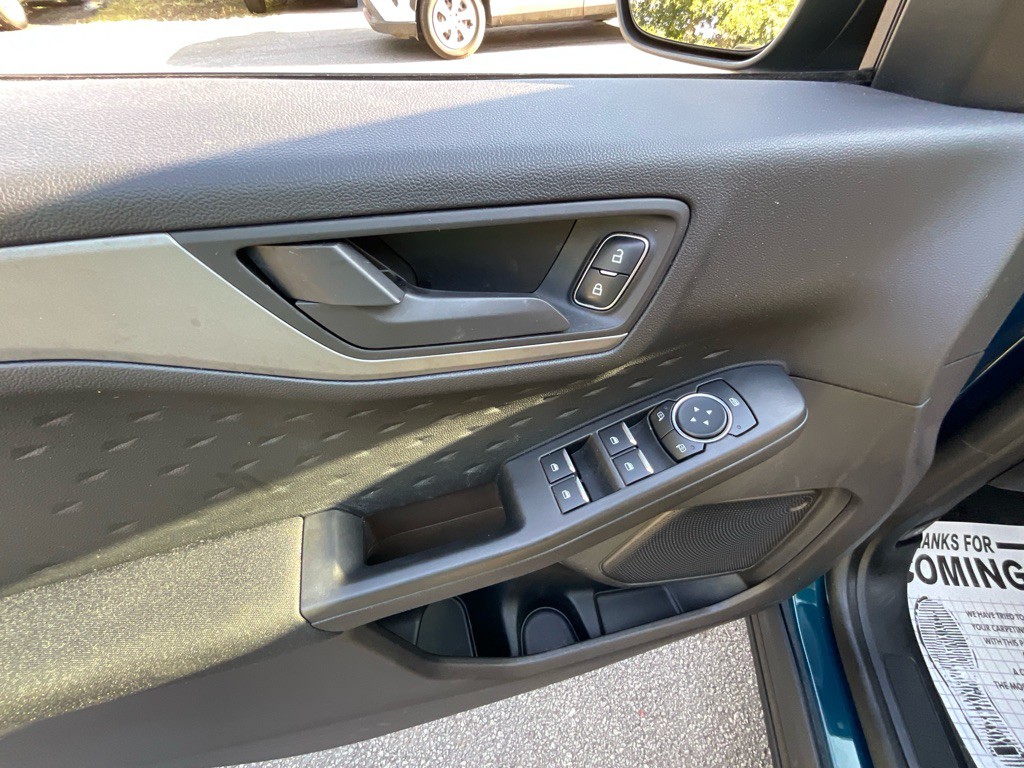 2020 Ford Escape Image 37