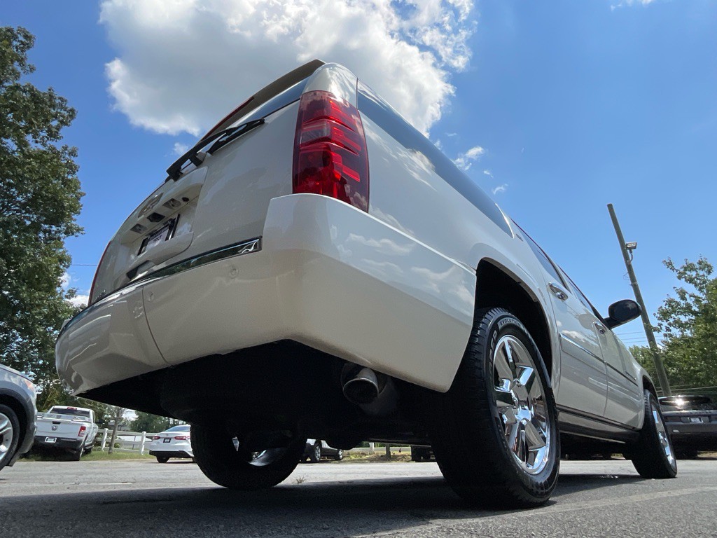 2014 Chevrolet Suburban Image 52