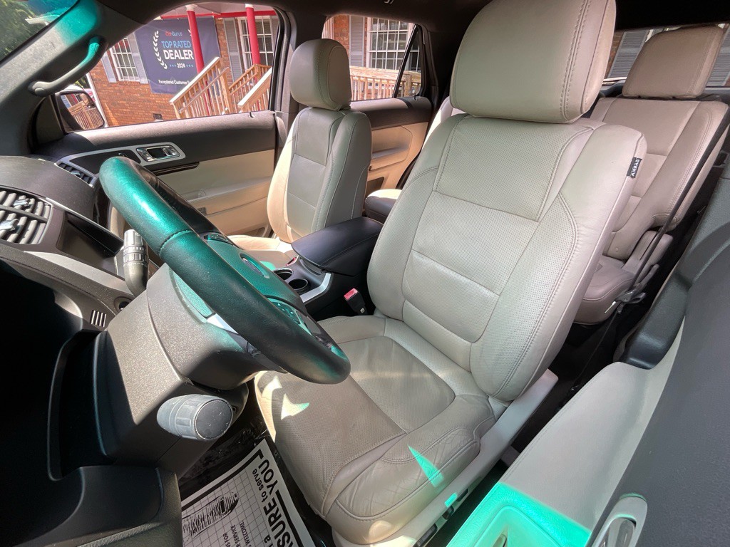 2014 Ford Explorer Image 16