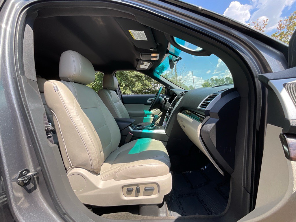2014 Ford Explorer Image 17