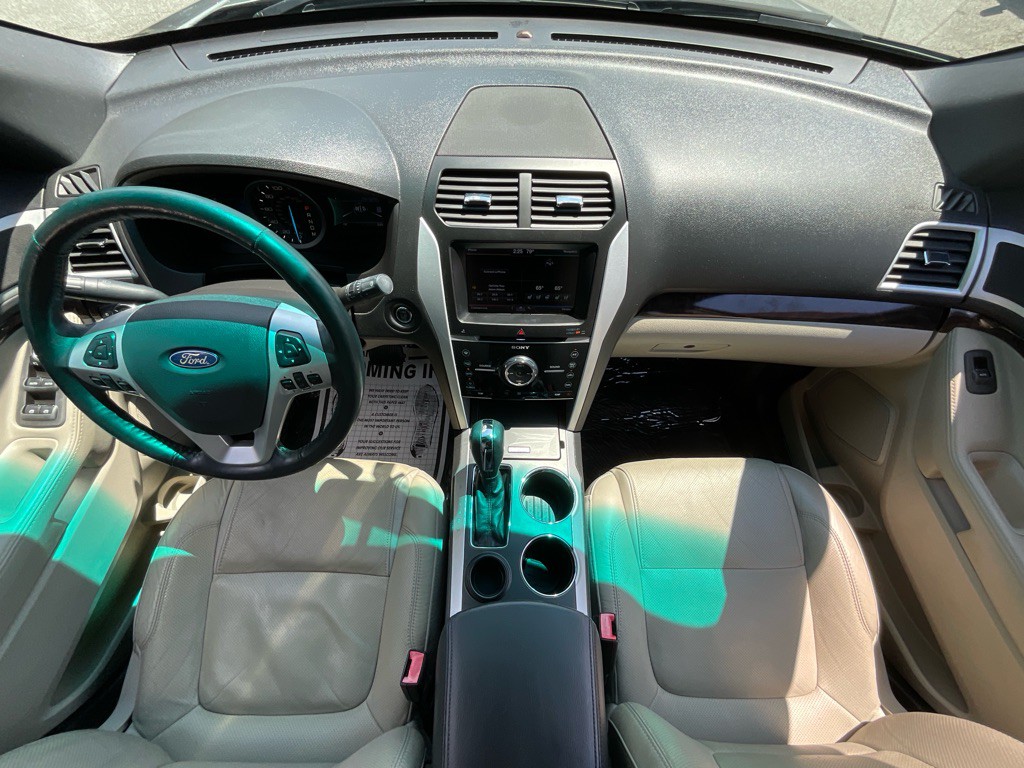 2014 Ford Explorer Image 21