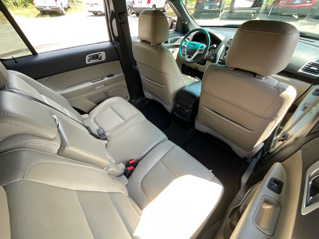 2014 Ford Explorer Image 32