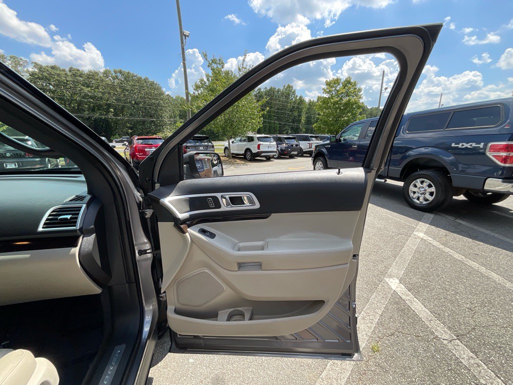 2014 Ford Explorer Image 48