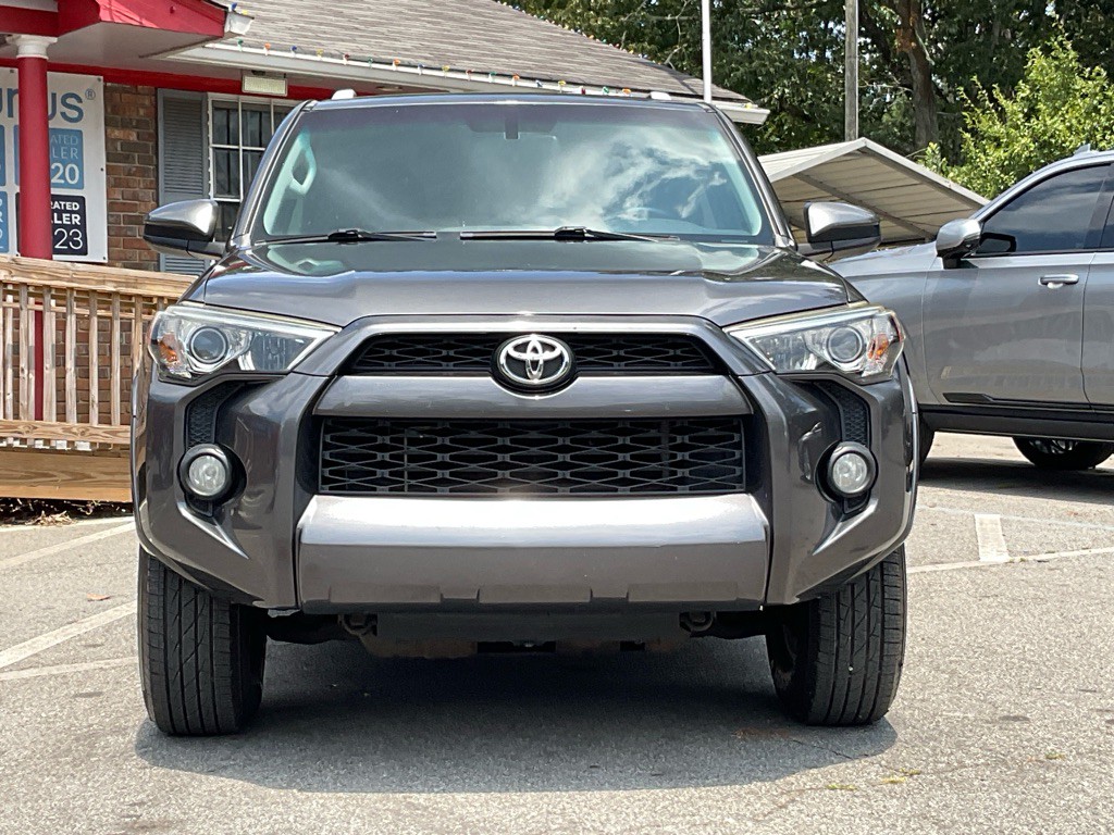 2015 Toyota 4Runner Image 2