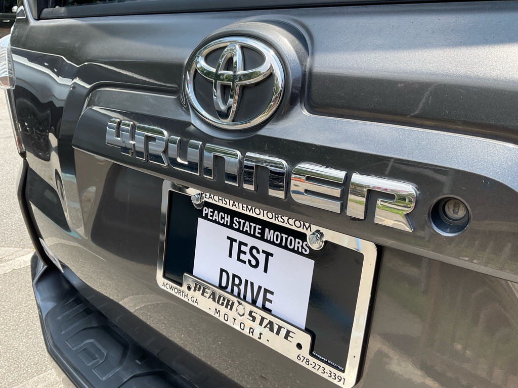 2015 Toyota 4Runner Image 9