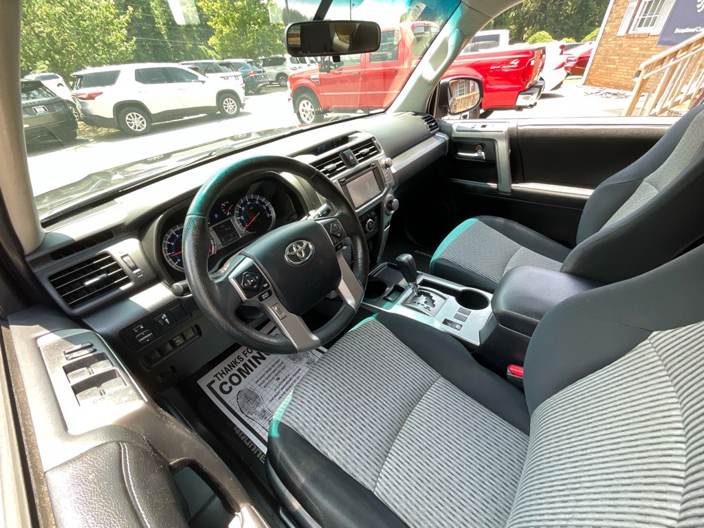 2015 Toyota 4Runner Image 15