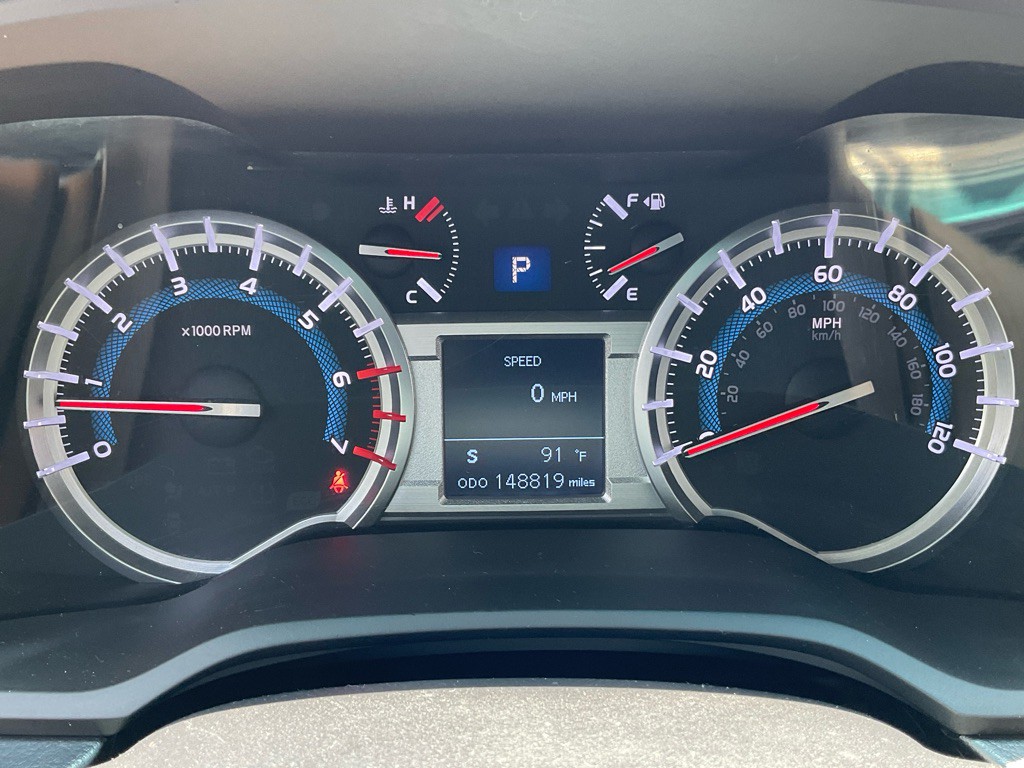 2015 Toyota 4Runner Image 26