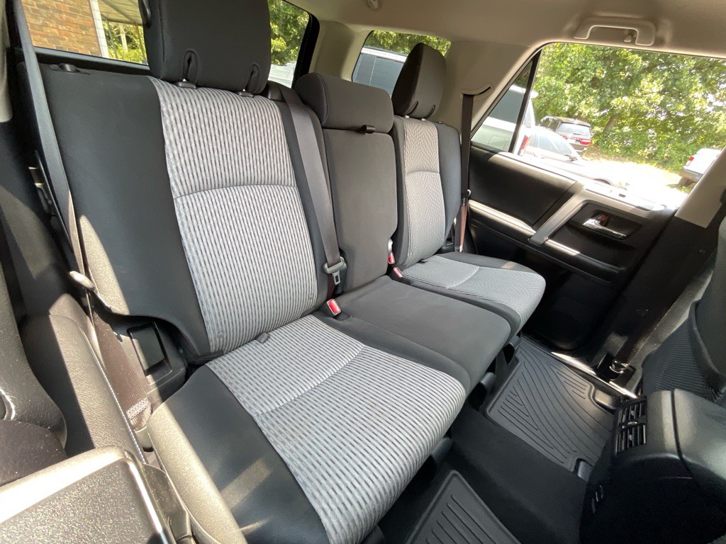 2015 Toyota 4Runner Image 33
