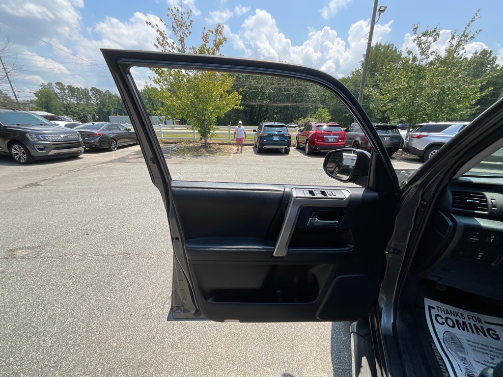 2015 Toyota 4Runner Image 42