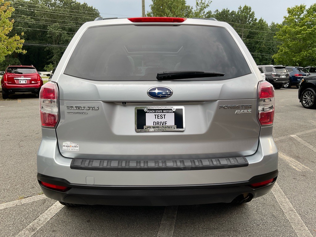 2014 Subaru Forester Image 6