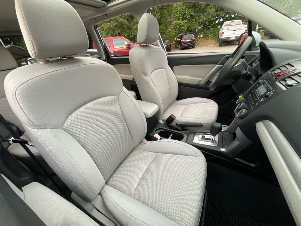 2014 Subaru Forester Image 19