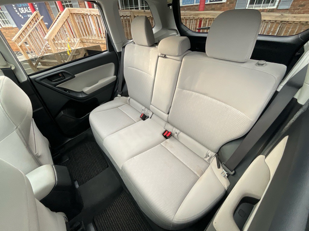 2014 Subaru Forester Image 29