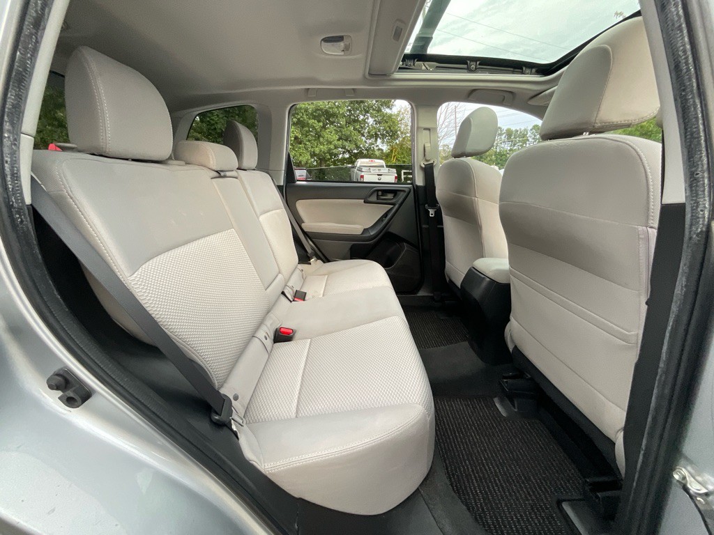 2014 Subaru Forester Image 30