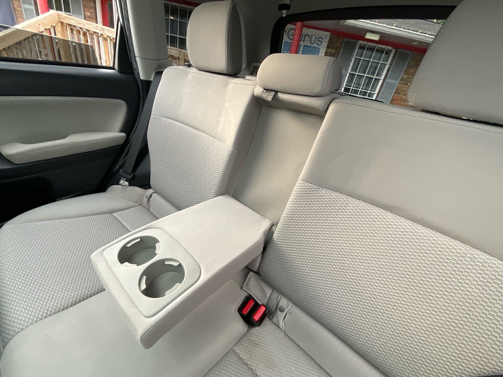 2014 Subaru Forester Image 33
