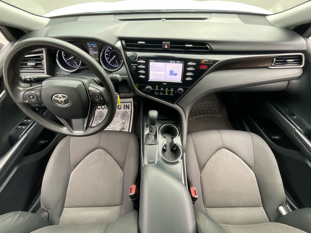 2020 Toyota Camry Image 20