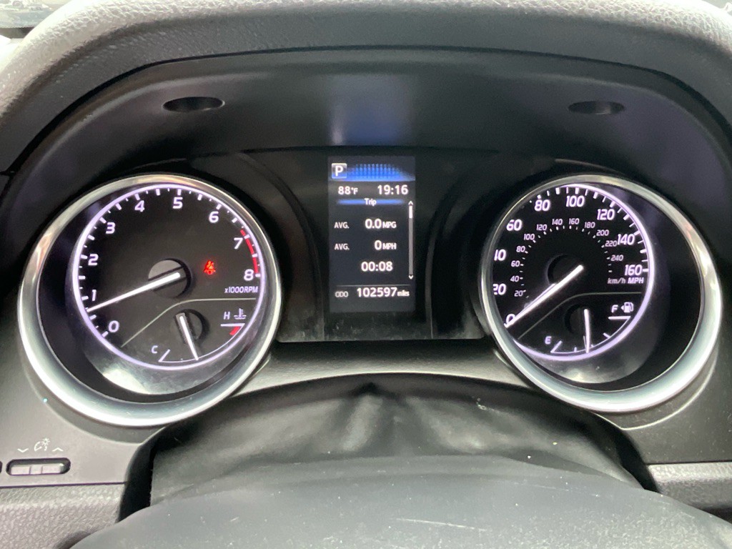 2020 Toyota Camry Image 24