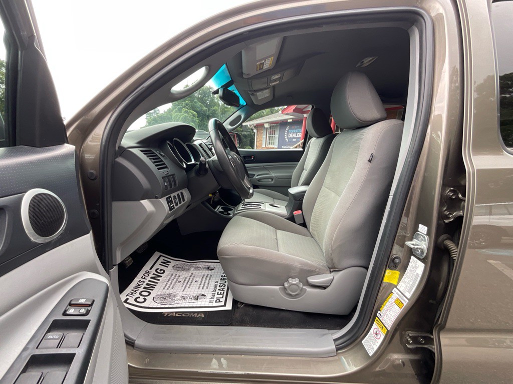 2013 Toyota Tacoma Image 14