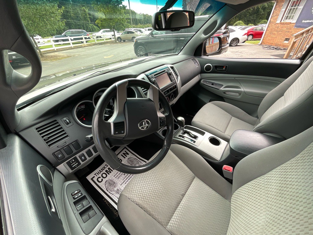 2013 Toyota Tacoma Image 15