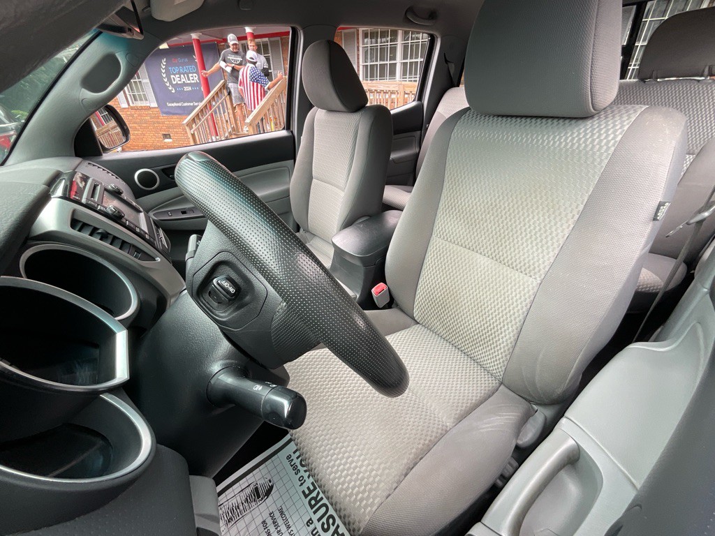 2013 Toyota Tacoma Image 16