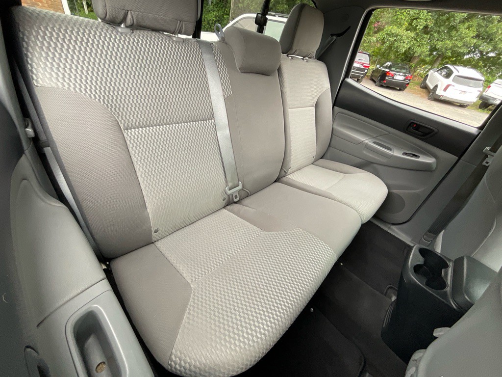 2013 Toyota Tacoma Image 32