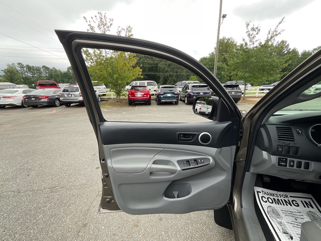 2013 Toyota Tacoma Image 36