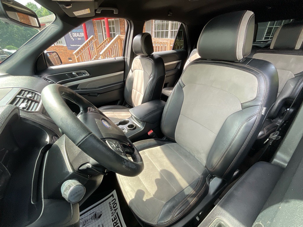2017 Ford Explorer Image 15
