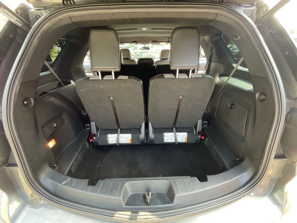 2017 Ford Explorer Image 37