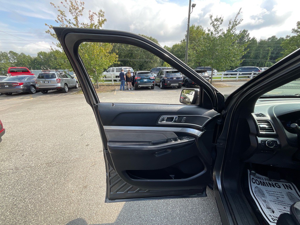 2017 Ford Explorer Image 41