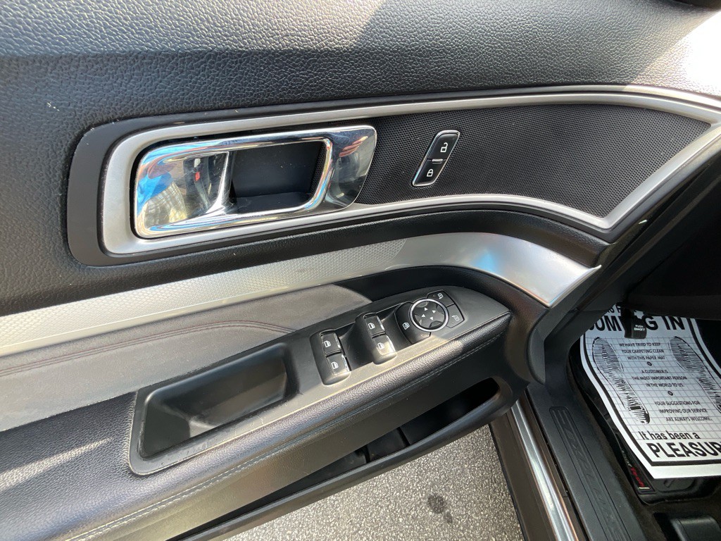 2017 Ford Explorer Image 42